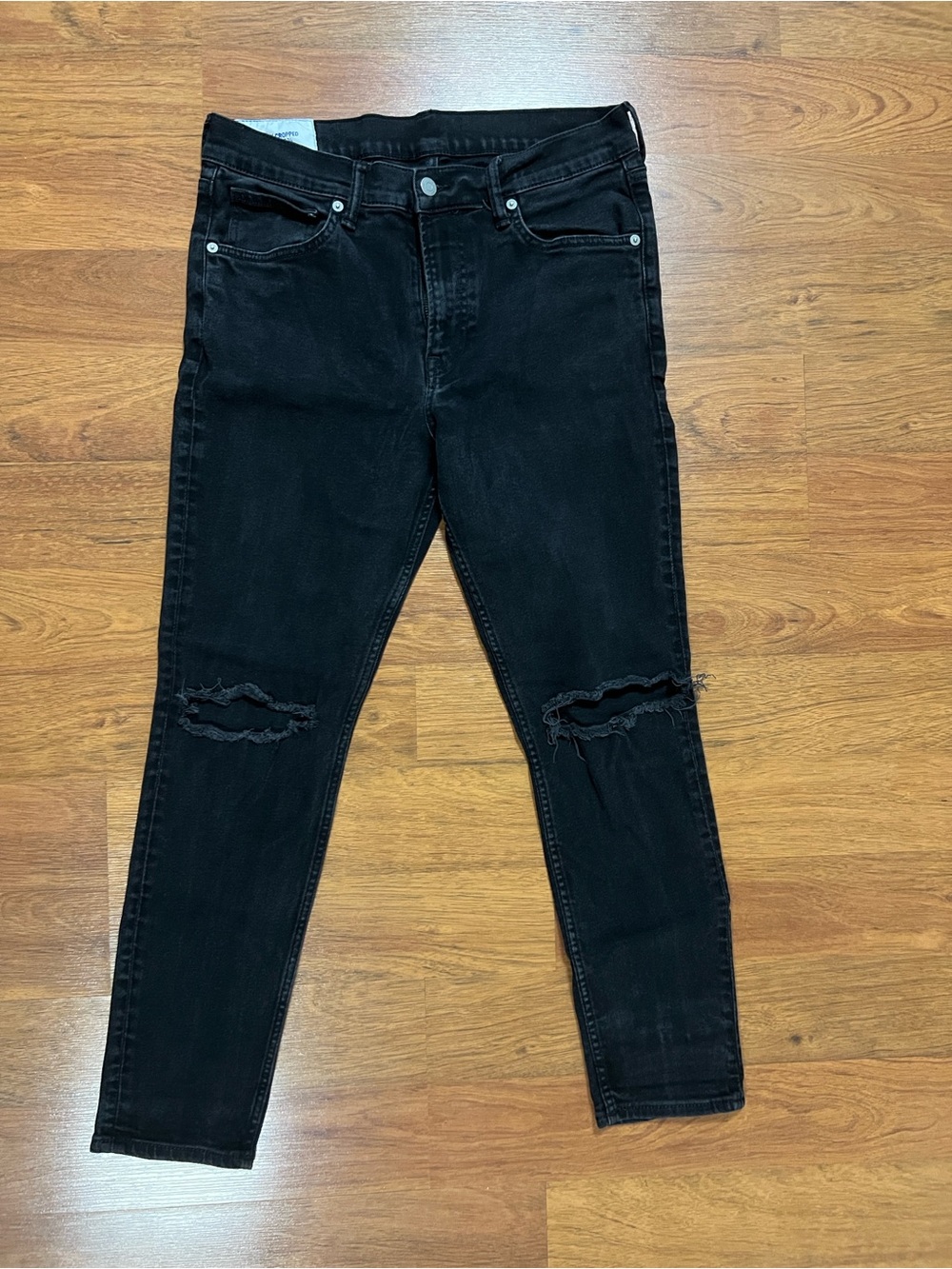 H&M Men's Skinny Cropped Jeans - Black Distressed Knees